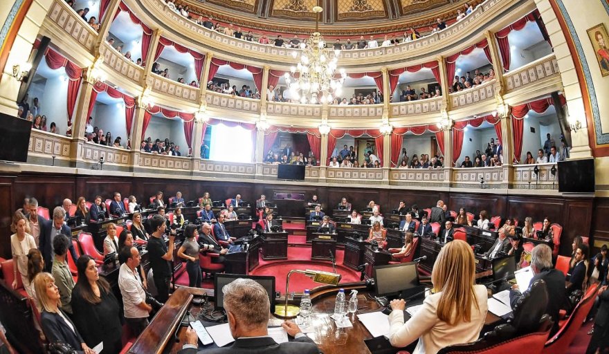 La Cámpora le exige a Kicillof reglamentar una ley aprobada hace un año